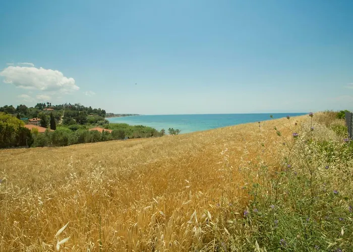 Magnificent Seascape On A Secluded Tatil Evi