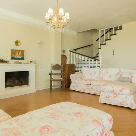 Magnificent Seascape On A Secluded Νέα Μουδανιά